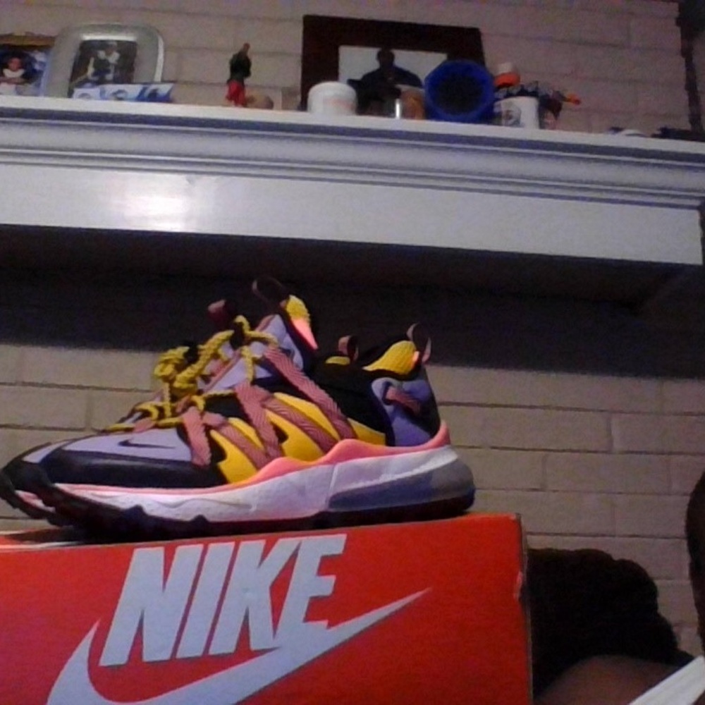 NIKE AIR MAX 270 BOWFIN